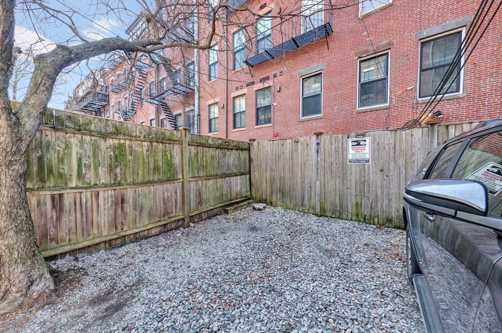 Condominium at 32 E Springfield St # 1, Boston MA 02118, photo 16 of 16