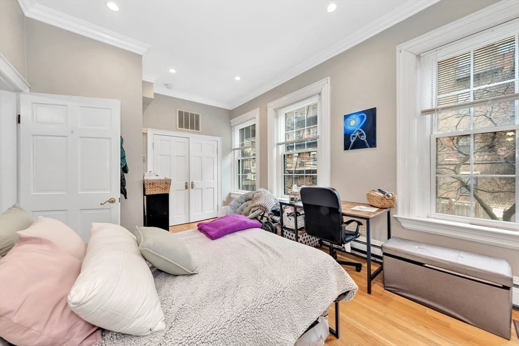 Condominium at 32 E Springfield St # 1, Boston MA 02118, photo 9 of 16