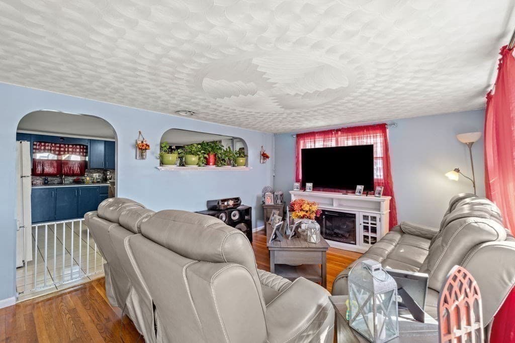 Single Family Residence at 21 Spring St, Webster MA 01570, photo 6 of 30