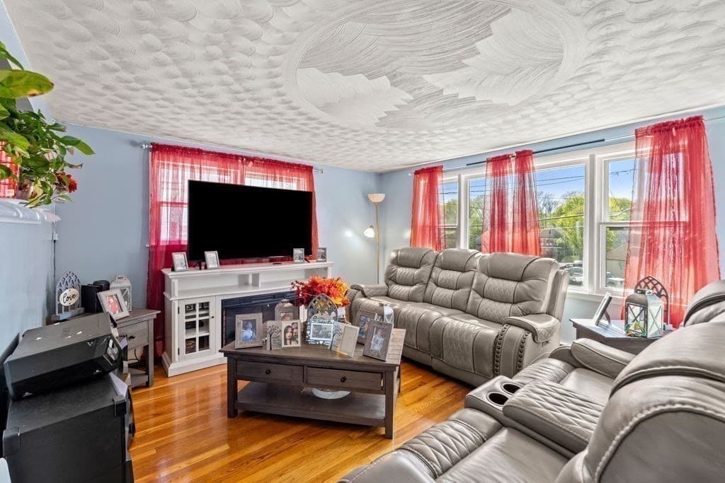 Single Family Residence at 21 Spring St, Webster MA 01570, photo 5 of 30