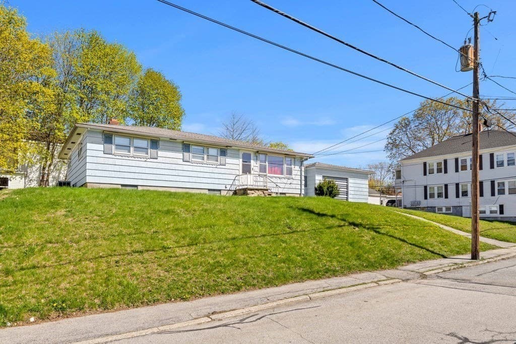 Single Family Residence at 21 Spring St, Webster MA 01570, photo 4 of 30