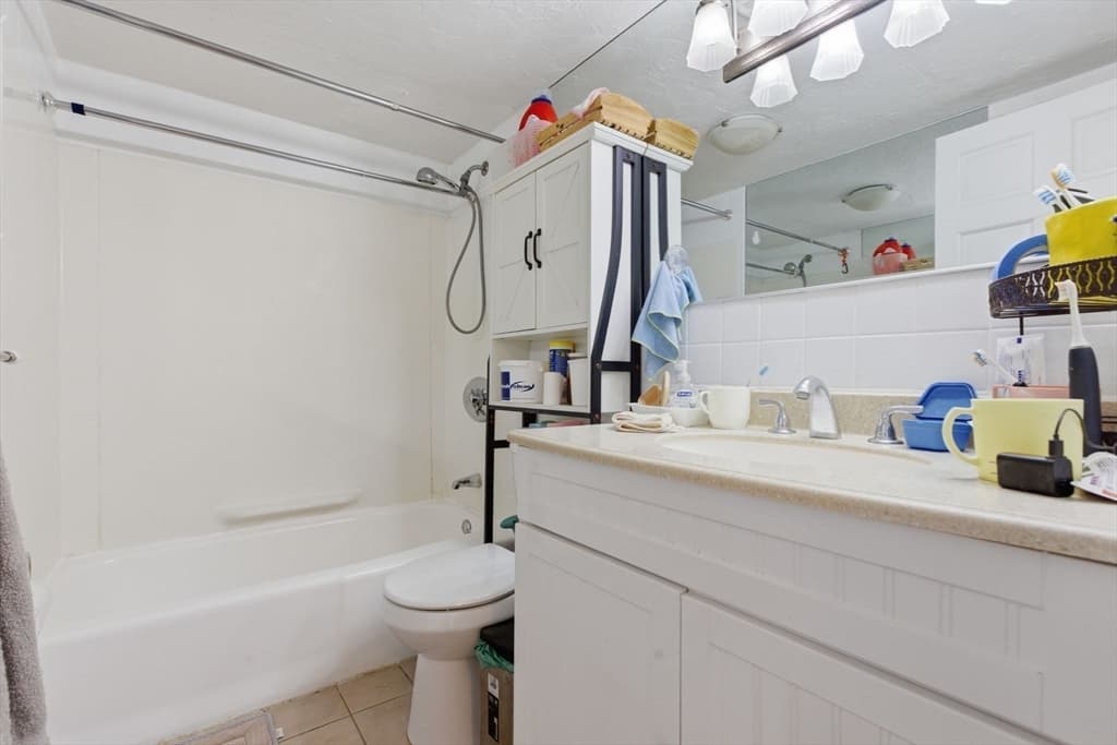 164 Galen St # 15, Watertown MA 02472 photo 13