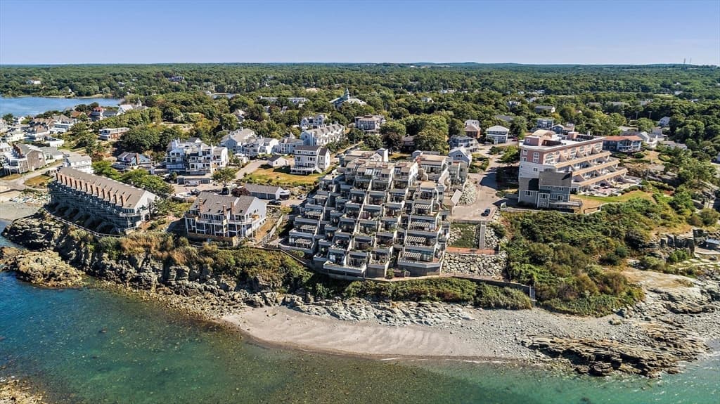 Condominium at 25 Oceanside Drive # 25, Hull MA 02045, photo 36 of 40