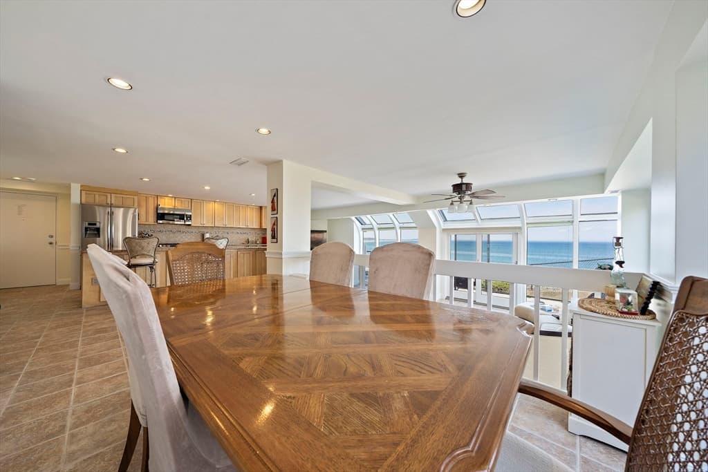 Condominium at 25 Oceanside Drive # 25, Hull MA 02045, photo 8 of 40