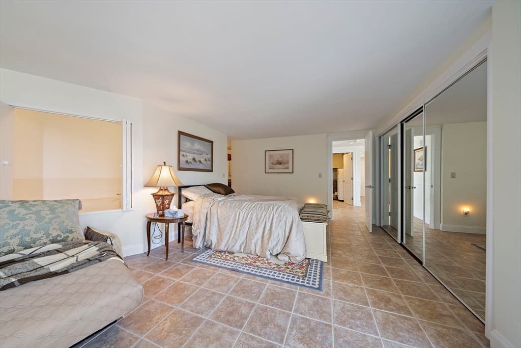 Condominium at 25 Oceanside Drive # 25, Hull MA 02045, photo 21 of 40