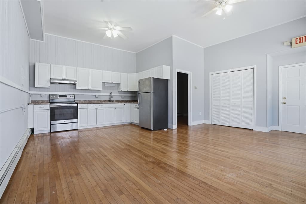 Commercial Sale at 632 Fall River Ave, Seekonk MA 02771, photo 2 of 42