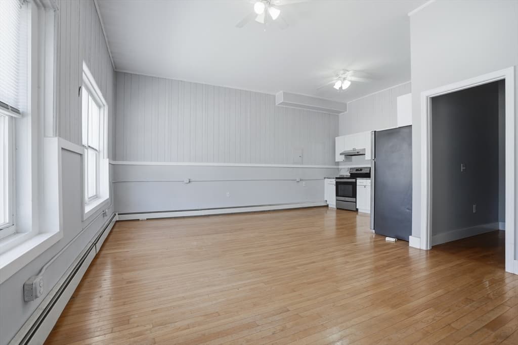 Commercial Sale at 632 Fall River Ave, Seekonk MA 02771, photo 4 of 42