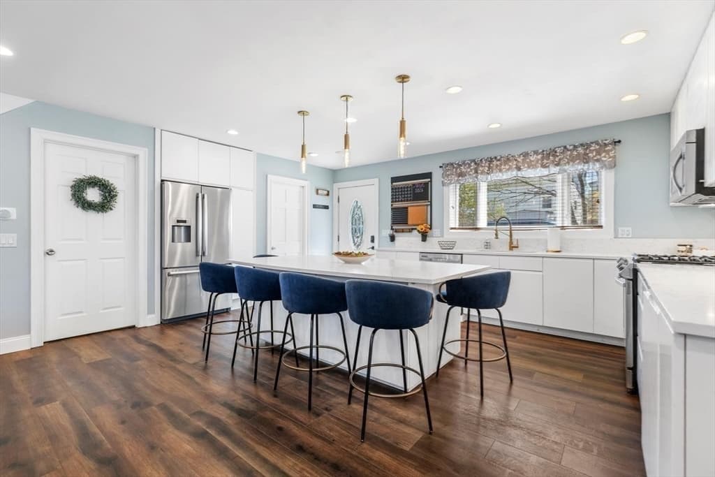 87 Alpine Pl # 87, Franklin MA 02038