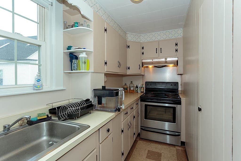 2 Family - 2 Units Up/Down at 72 College Ave, Medford MA 02155, photo 21 of 31