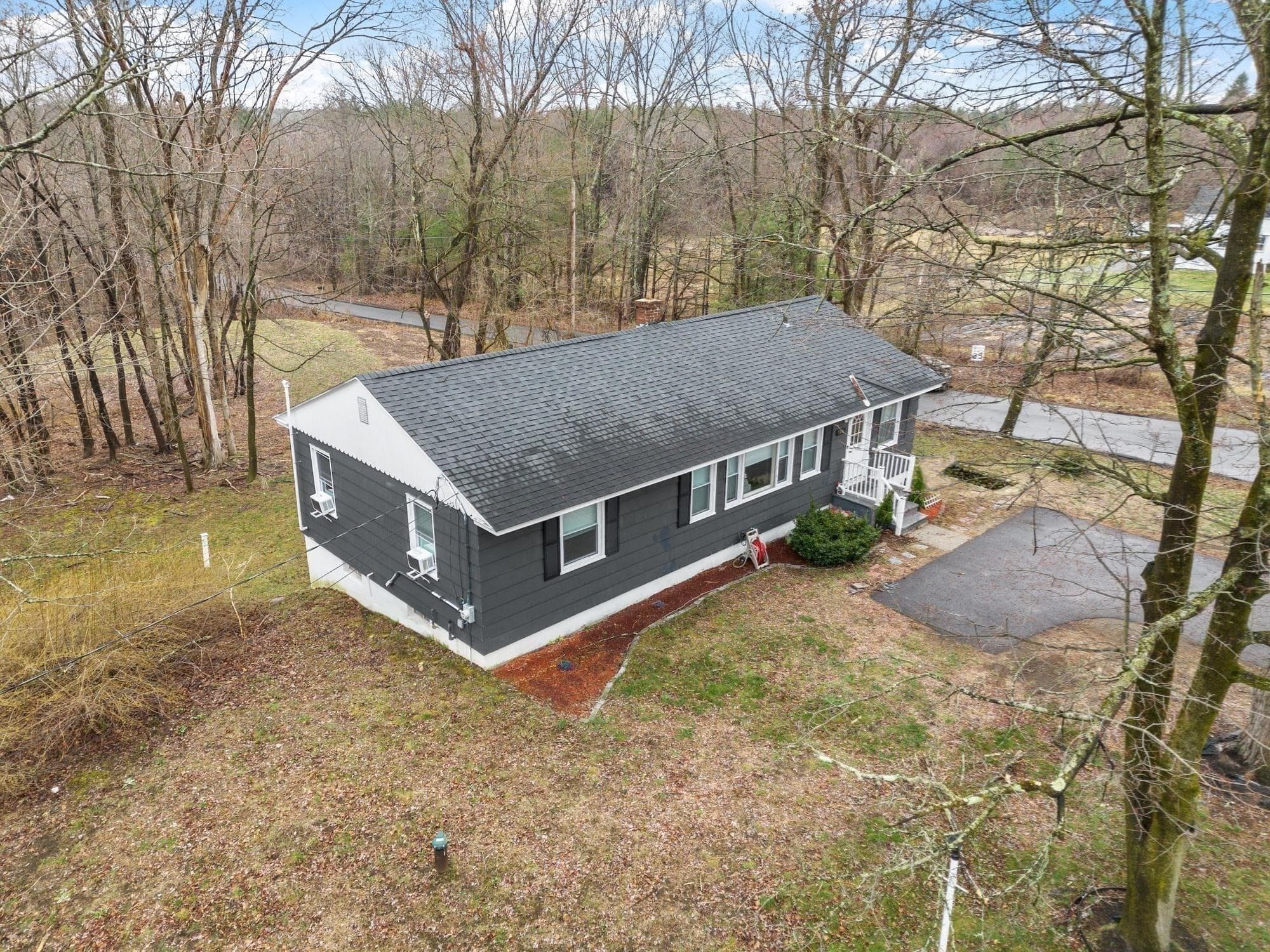 Single Family Residence at 184 Fitchburg Rd, Townsend MA 01469, Townsend, photo 6 of 28