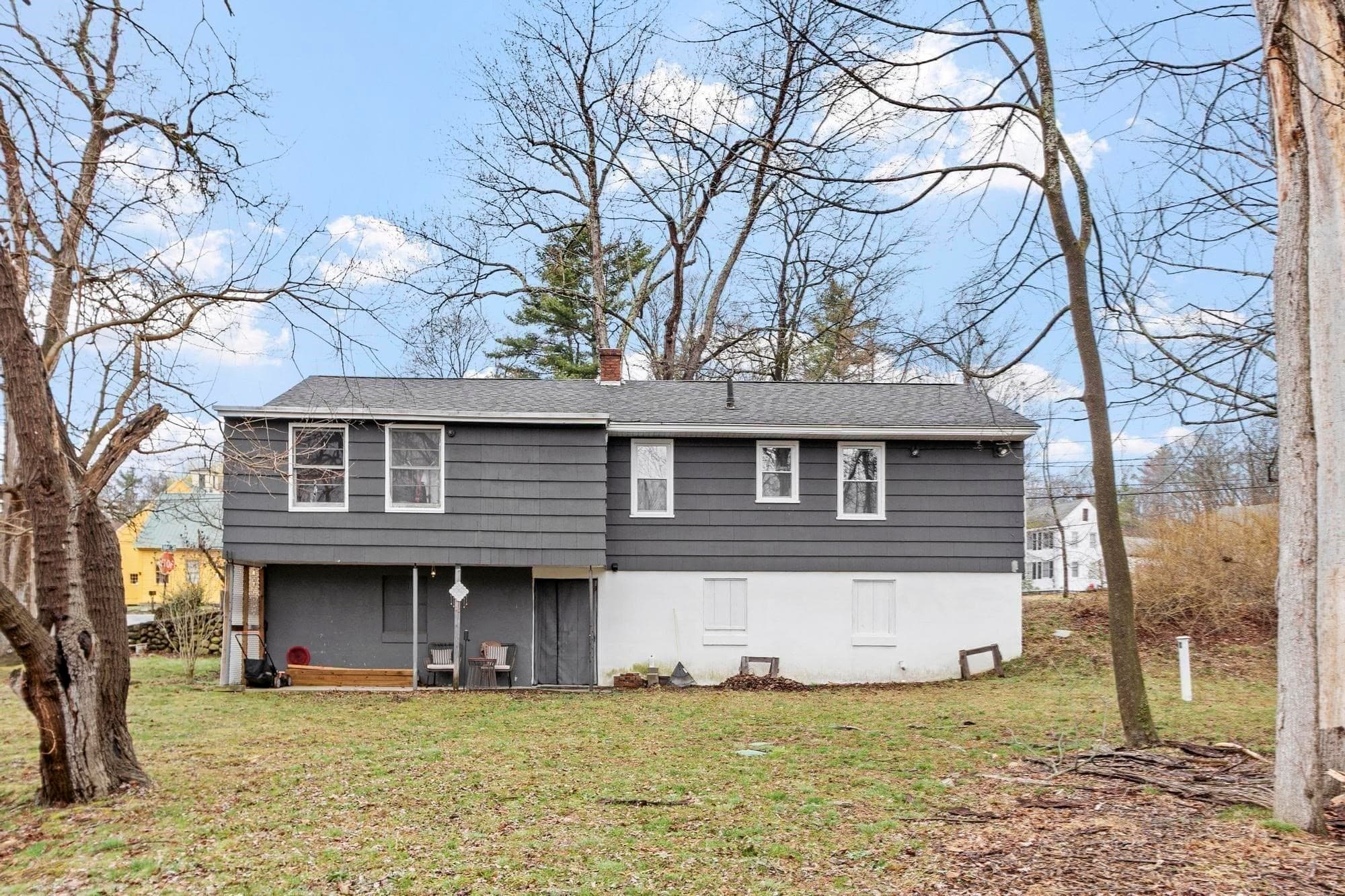 Single Family Residence at 184 Fitchburg Rd, Townsend MA 01469, Townsend, photo 7 of 28