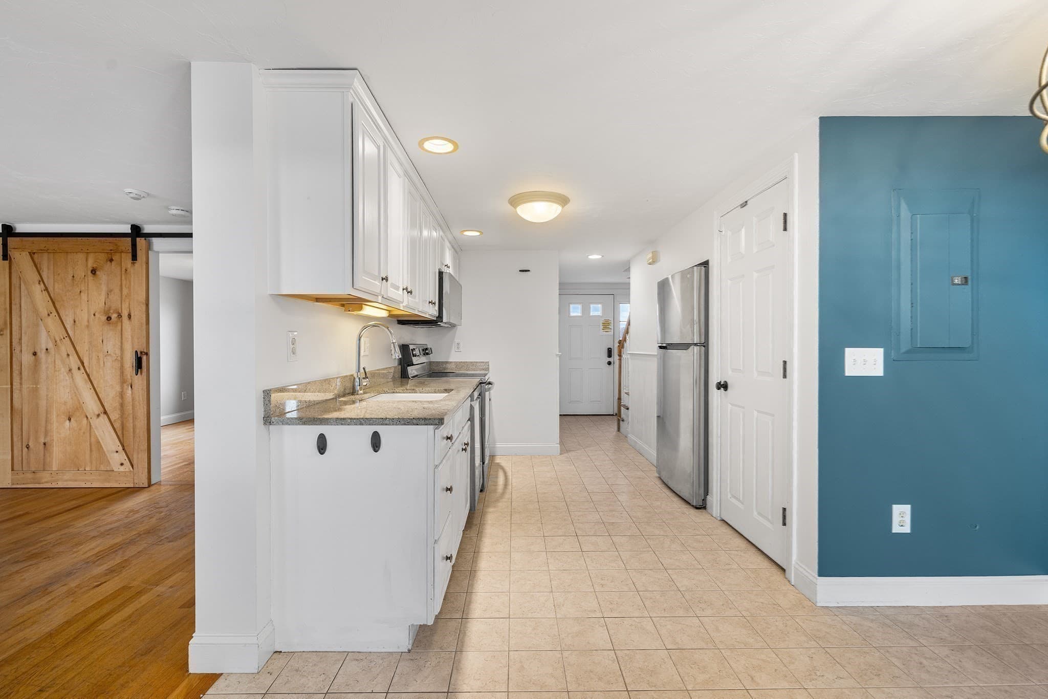 Condominium at 544 Shore Rd # 3, Truro MA 02666, photo 14 of 30