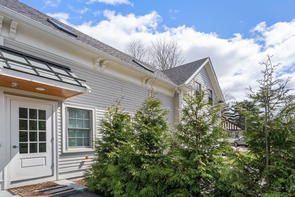 Condominium at 202 Washington Street # A, Wellesley MA 02481, photo 9 of 9