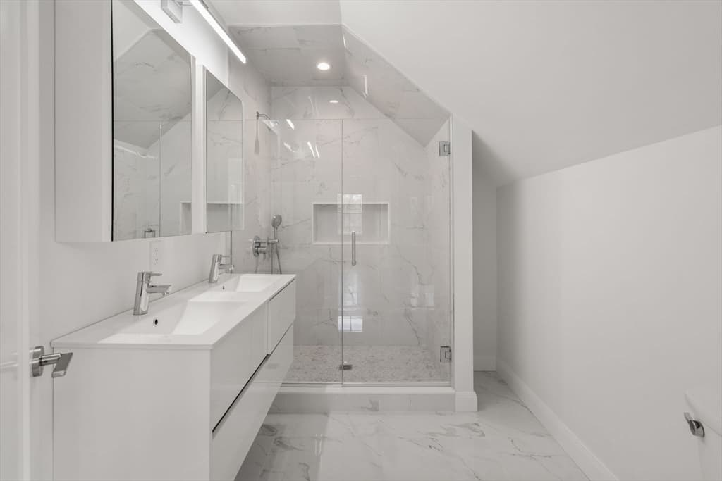 Condominium at 202 Washington Street # A, Wellesley MA 02481, photo 8 of 9