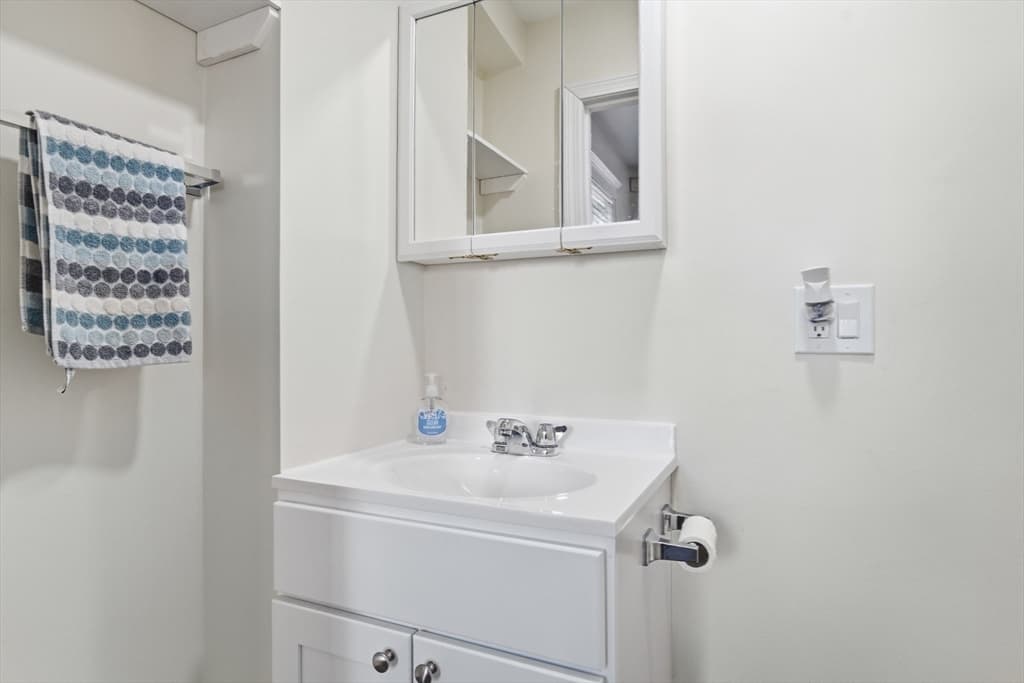 Single Family Residence at 53 Dungeon Ave, Lynn MA 01905, photo 22 of 36