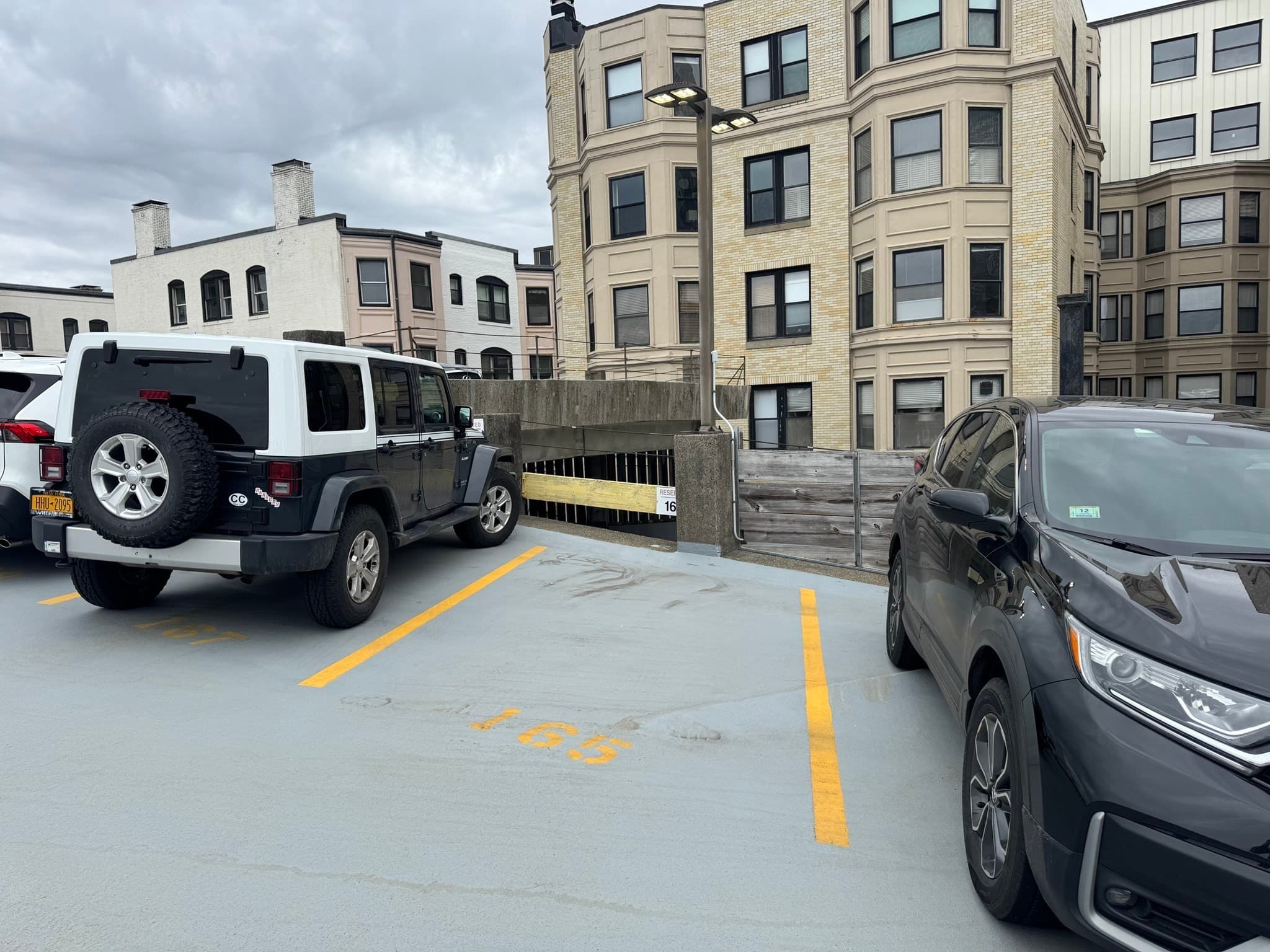 425 Newbury Street U:165, Boston MA 02115