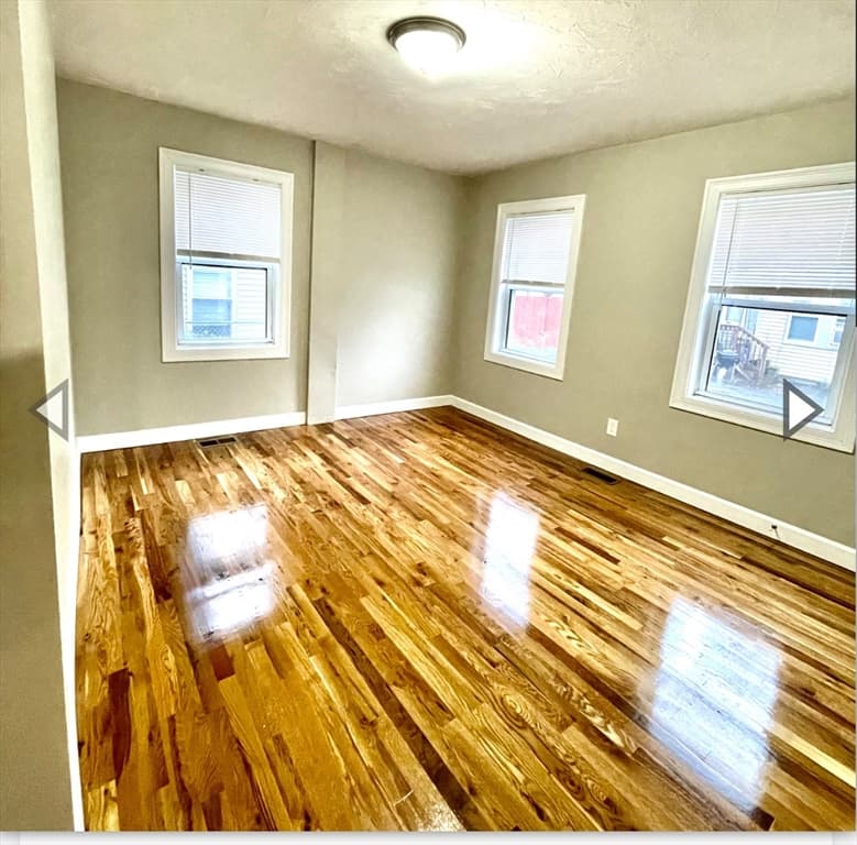 58 Laighton St, Lynn MA 01902 photo 4