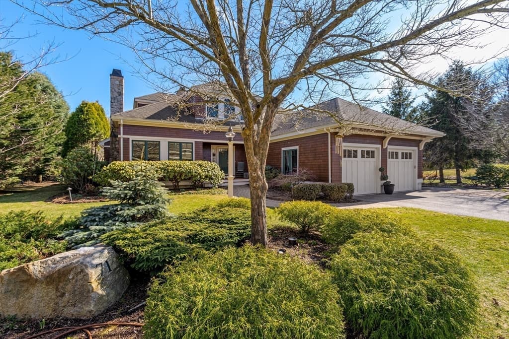 71 Clubhouse Drive # 71, Hingham MA 02043