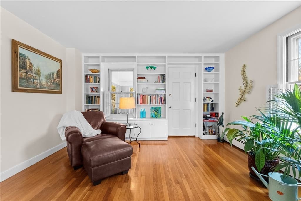 Single Family Residence at 515 Main St, Shrewsbury MA 01545, photo 8 of 42