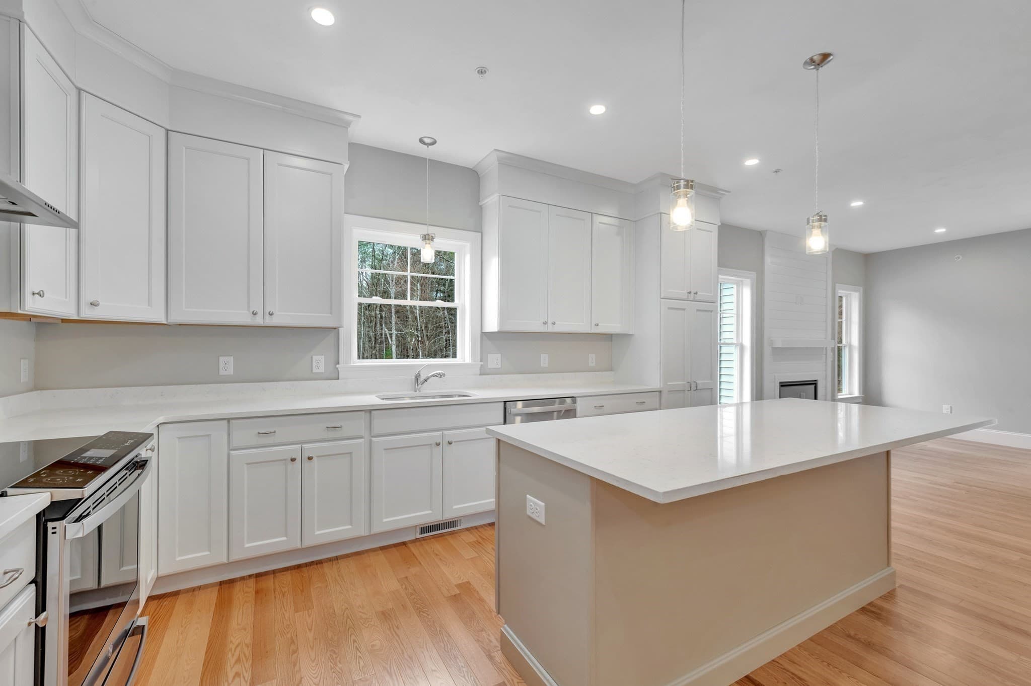 Condominium at 7 Boot Shop Road # 7, Upton MA 01568, photo 16 of 41