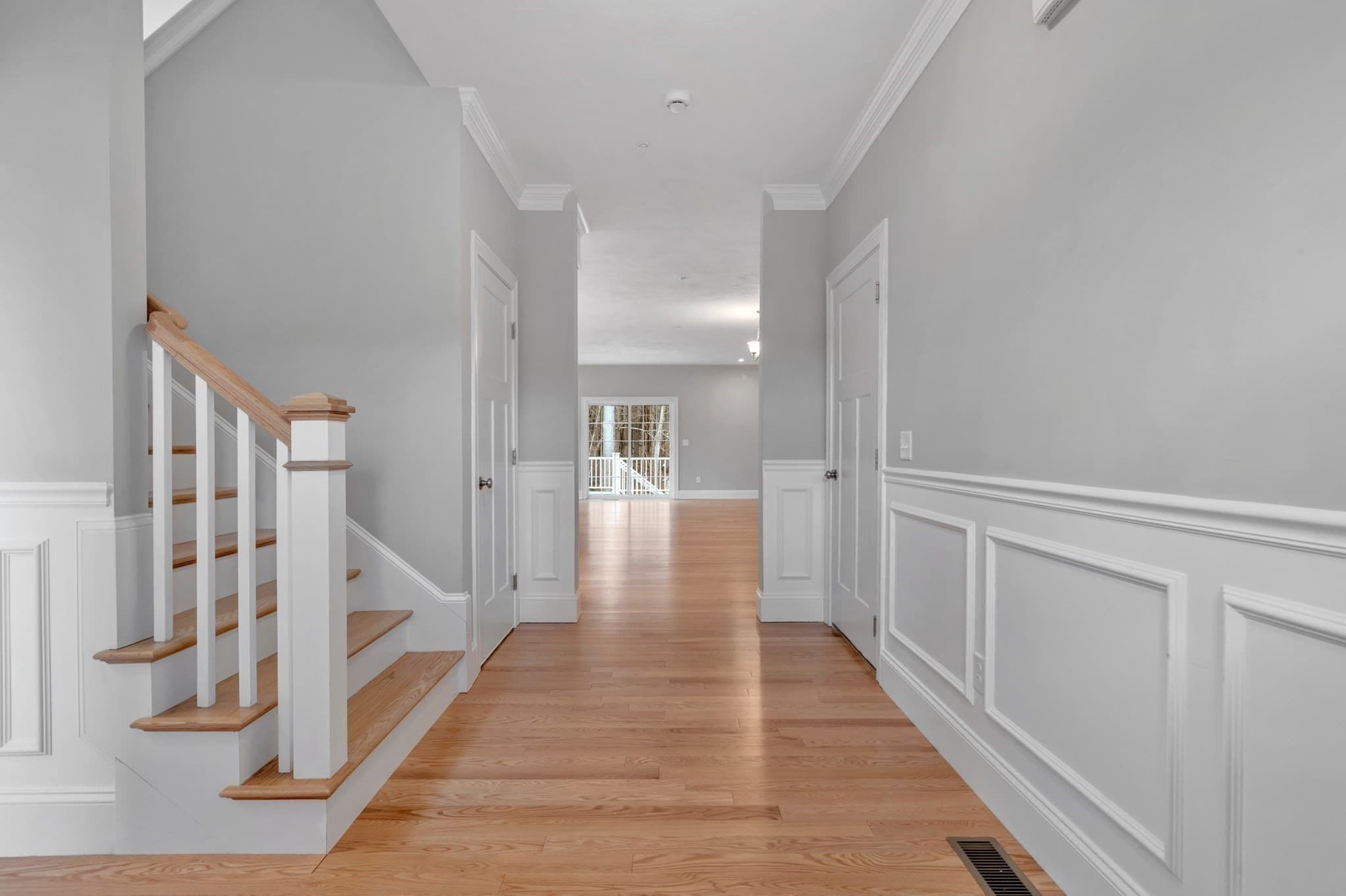 Condominium at 7 Boot Shop Road # 7, Upton MA 01568, photo 7 of 41