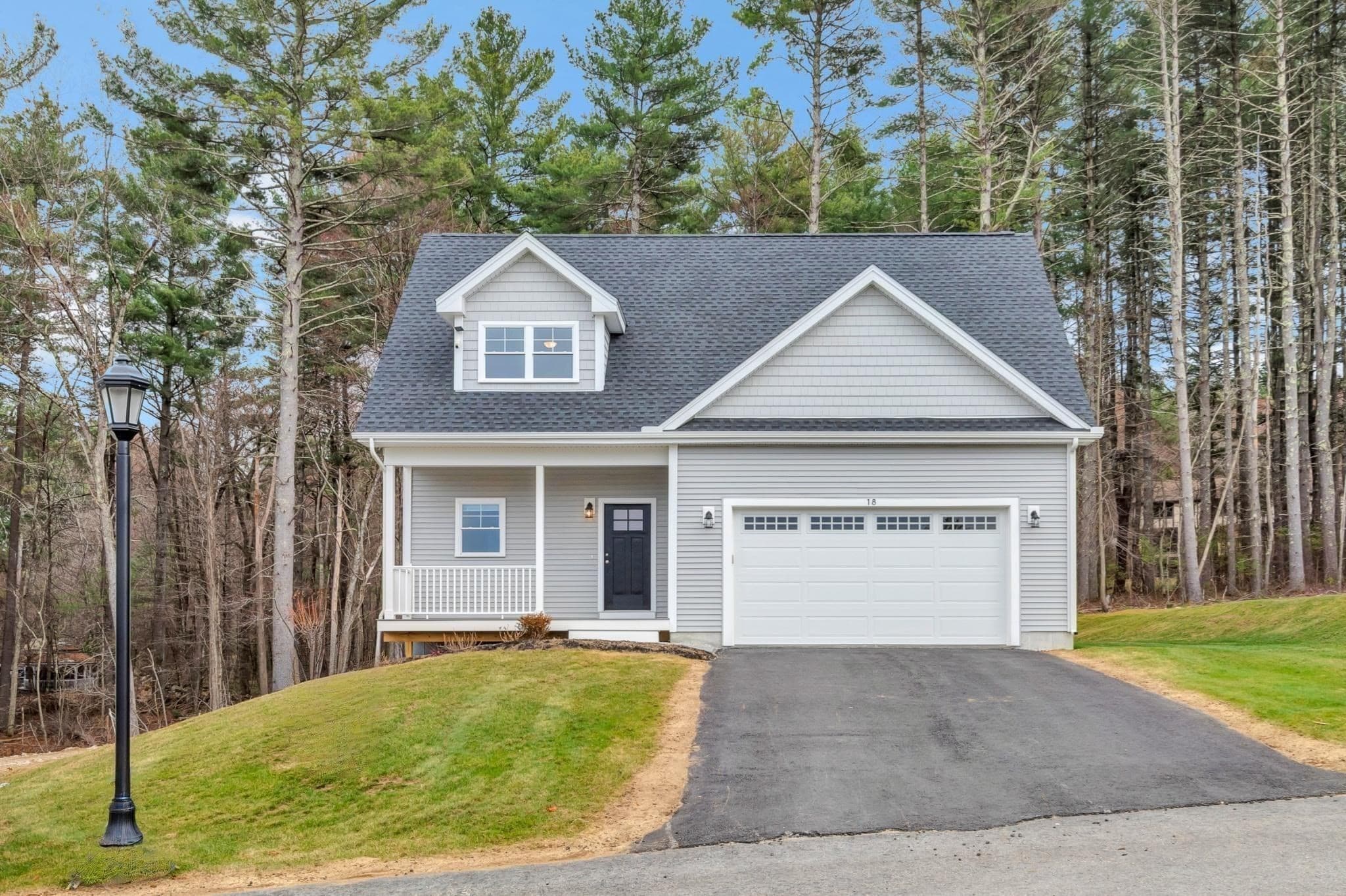 Condominium at 7 Boot Shop Road # 7, Upton MA 01568, photo 3 of 41