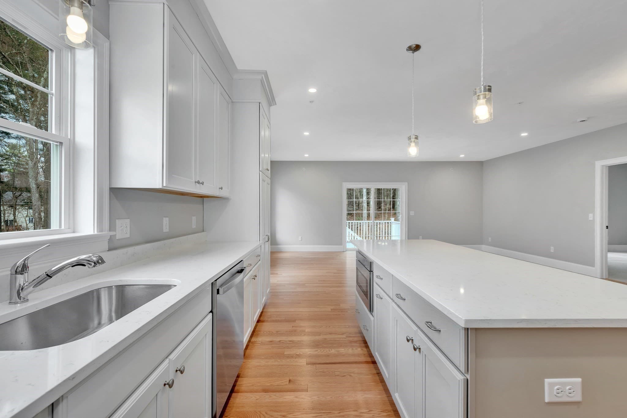 Condominium at 7 Boot Shop Road # 7, Upton MA 01568, photo 18 of 41