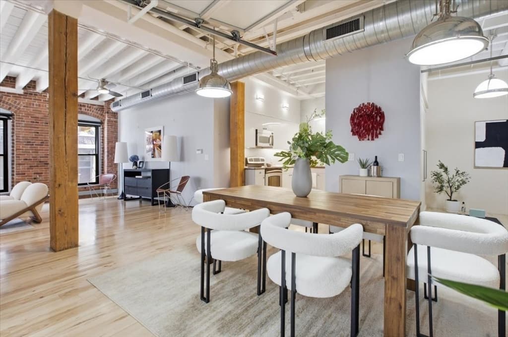 Condominium at 111 Beach St # 3E, Boston MA 02111, photo 6 of 40