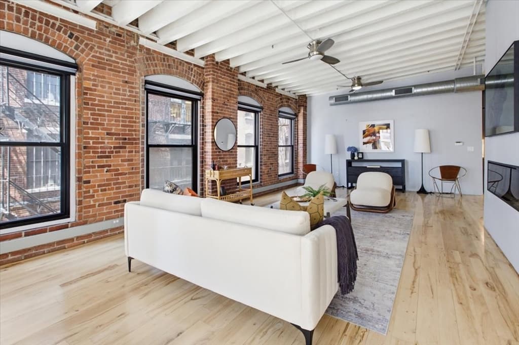 Condominium at 111 Beach St # 3E, Boston MA 02111, photo 17 of 40