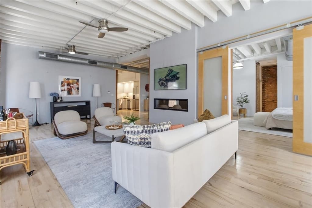 Condominium at 111 Beach St # 3E, Boston MA 02111, photo 16 of 40