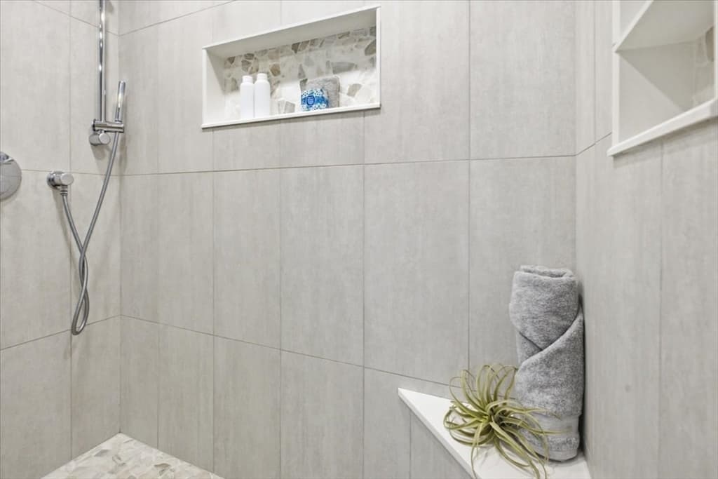 Condominium at 111 Beach St # 3E, Boston MA 02111, photo 32 of 40