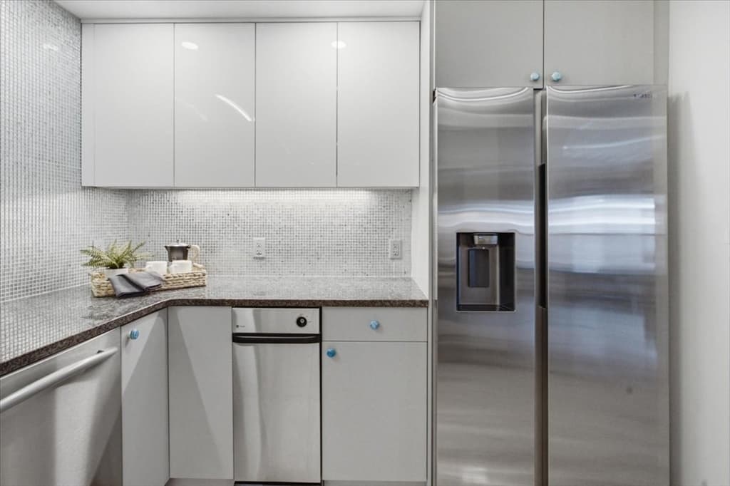Condominium at 111 Beach St # 3E, Boston MA 02111, photo 10 of 40