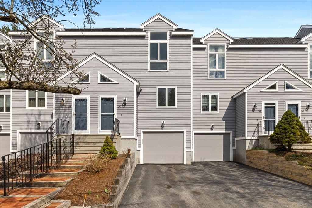 849 Boston Post Rd E # 3G, Marlborough MA 01752