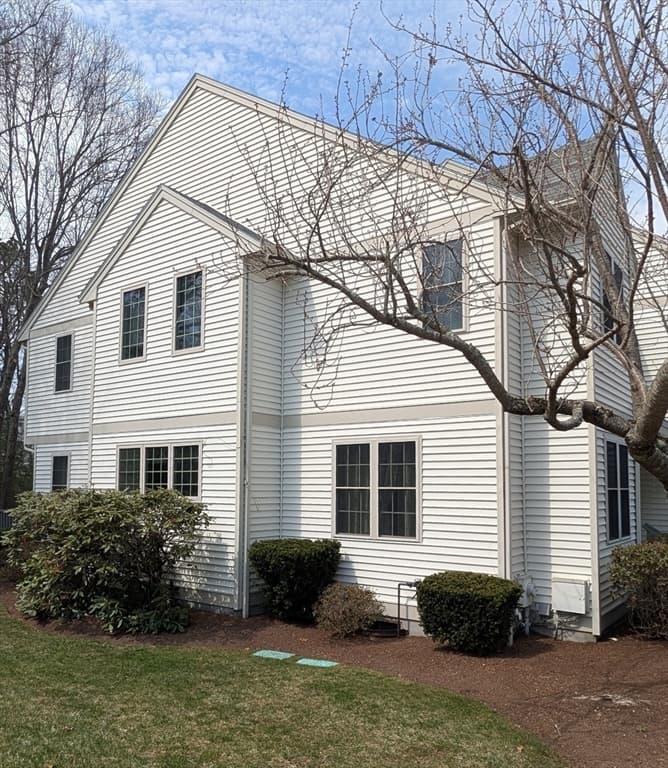 Condominium at 3301 Maple Brook Road # 3301, Bellingham MA 02019, photo 3 of 33