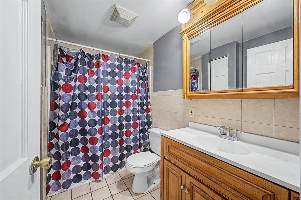 Condominium at 35 Longworth Avenue # 12, Brockton MA 02301, Brockton, photo 14 of 21