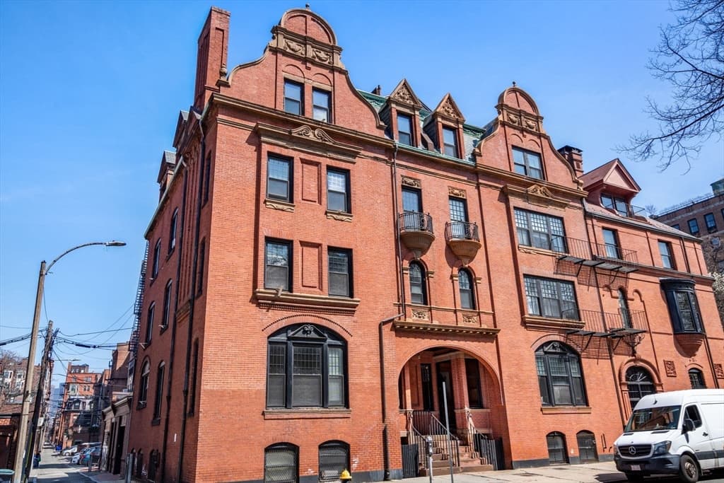 8 Fairfield Street, Boston MA 02116