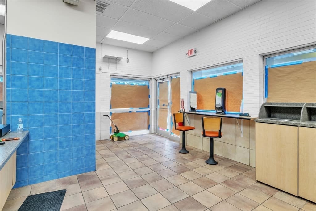 1535 Memorial Dr, Chicopee MA 01020 photo 6