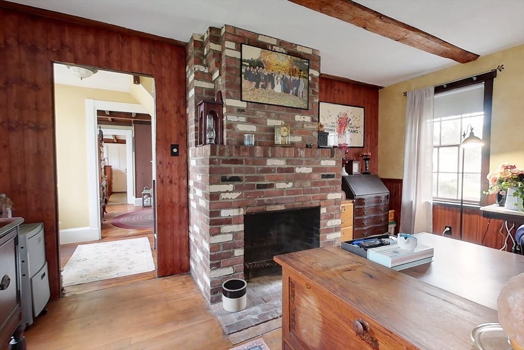 Single Family Residence at 90 Arbor St, Lunenburg MA 01462, photo 17 of 36