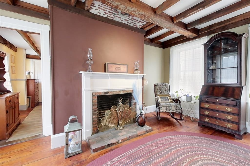Single Family Residence at 90 Arbor St, Lunenburg MA 01462, photo 14 of 36