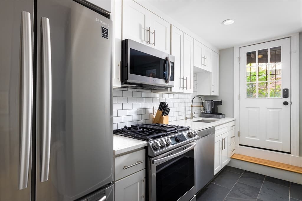Condominium at 75 Waltham St # 1, Boston MA 02118, photo 2 of 9