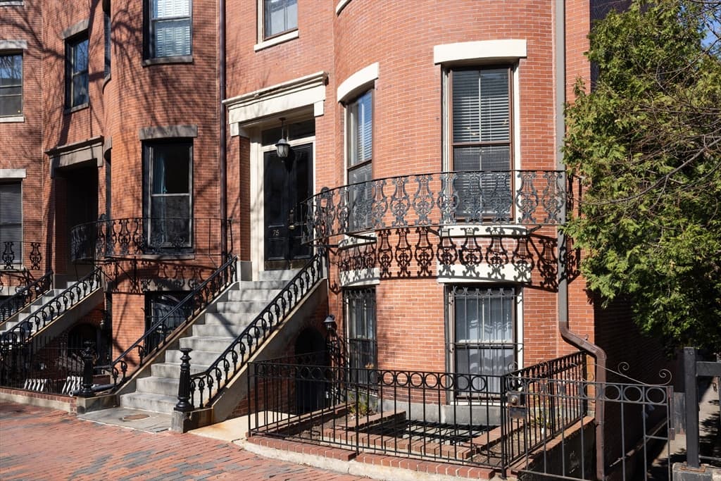 Condominium at 75 Waltham St # 1, Boston MA 02118, photo 9 of 9