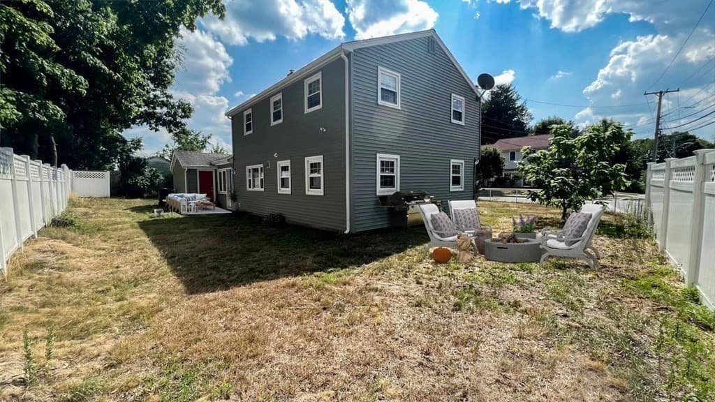 Single Family Residence at 4 Lake St, Braintree MA 02184, photo 14 of 22