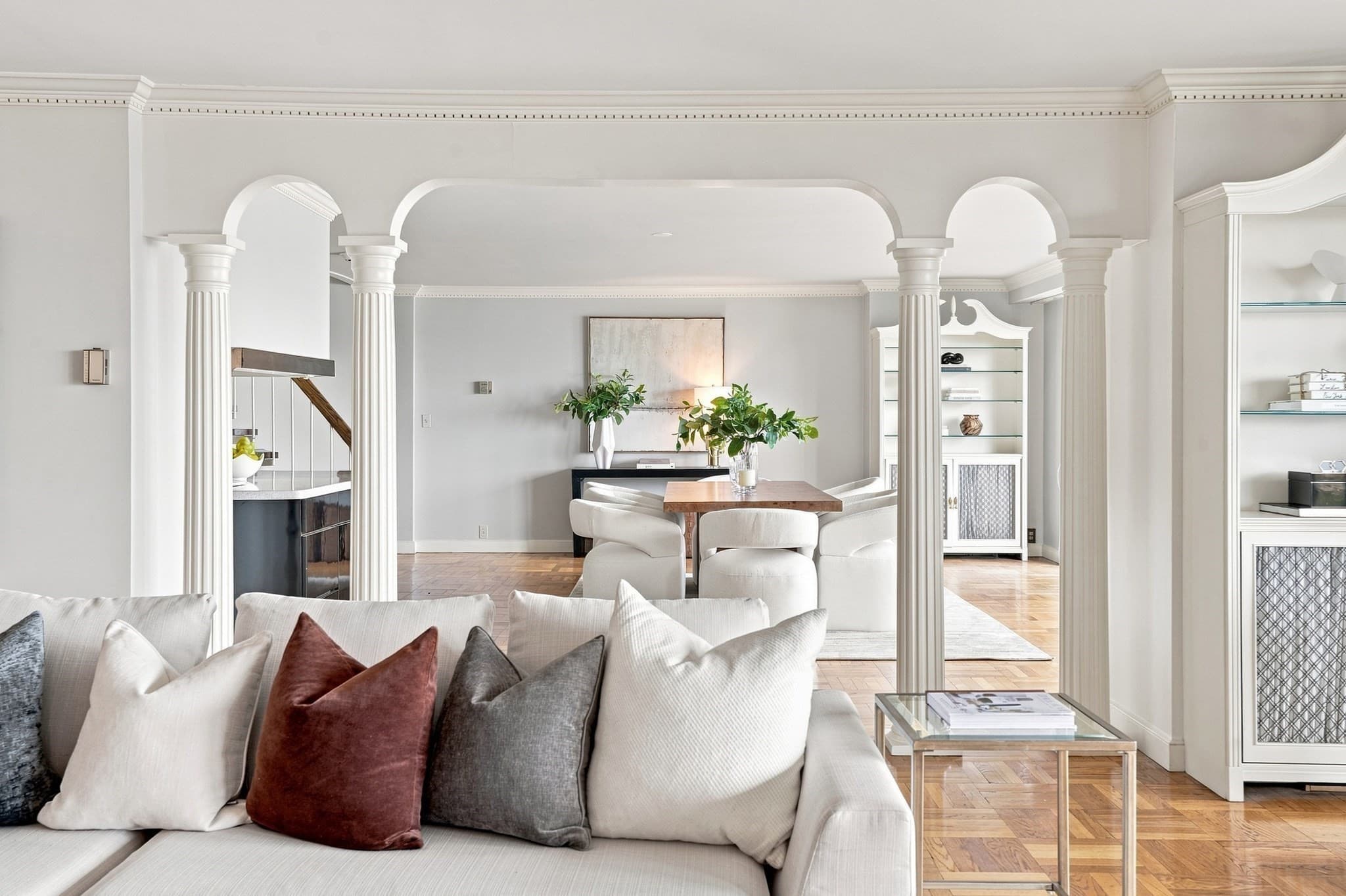 Condominium at 180 Beacon Street, Boston MA 02116, photo 6 of 42