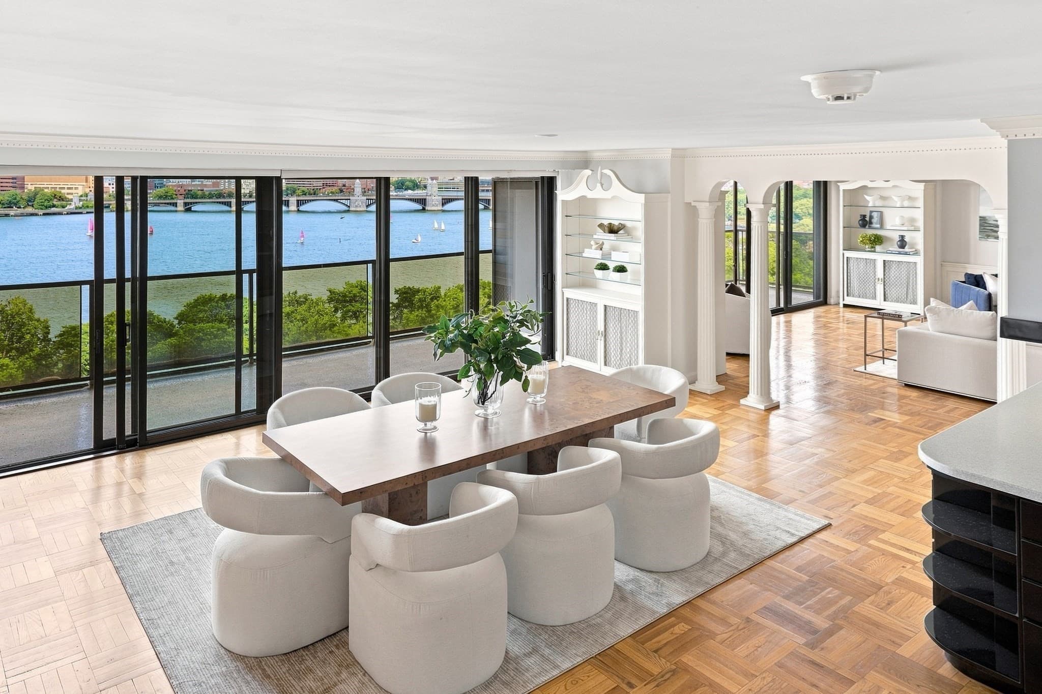 Condominium at 180 Beacon Street, Boston MA 02116, photo 13 of 42