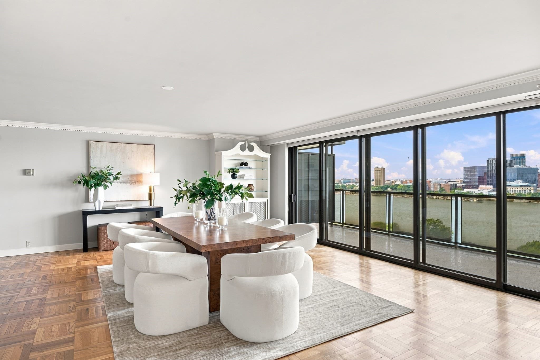 Condominium at 180 Beacon Street, Boston MA 02116, photo 9 of 42