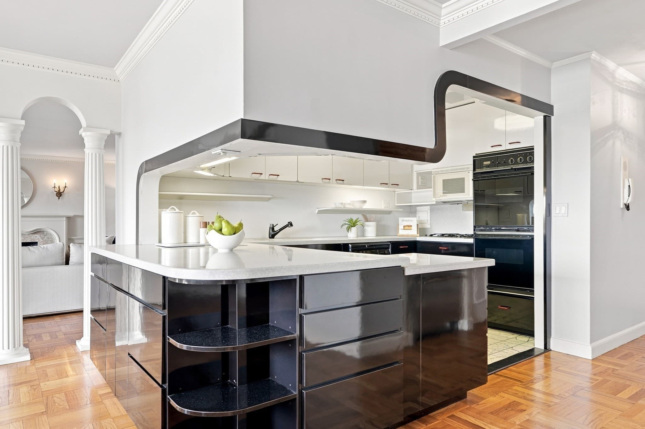 Condominium at 180 Beacon Street, Boston MA 02116, photo 14 of 42