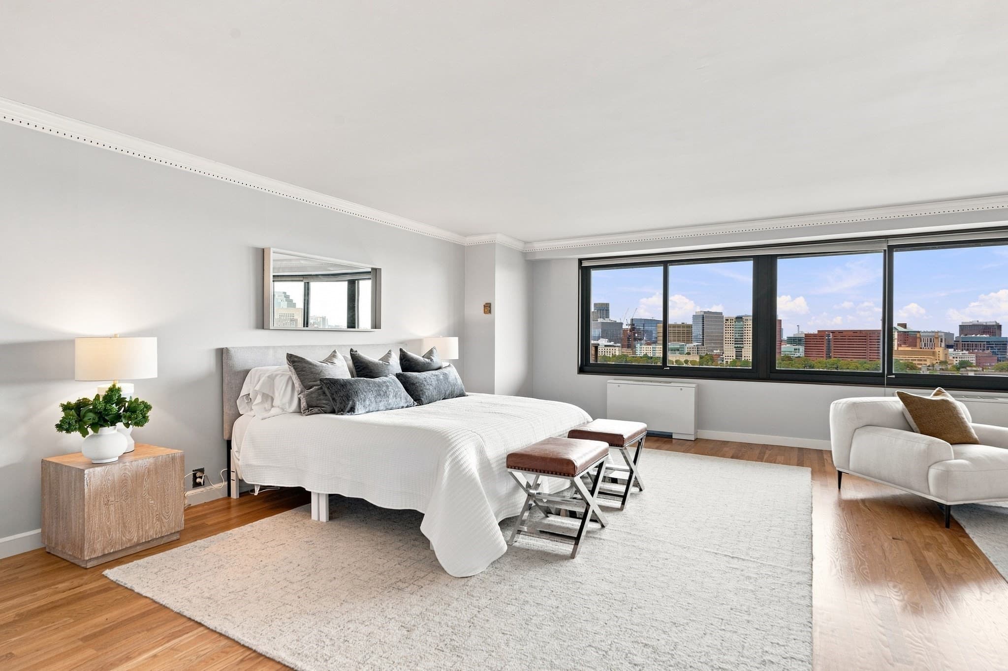 Condominium at 180 Beacon Street, Boston MA 02116, photo 18 of 42