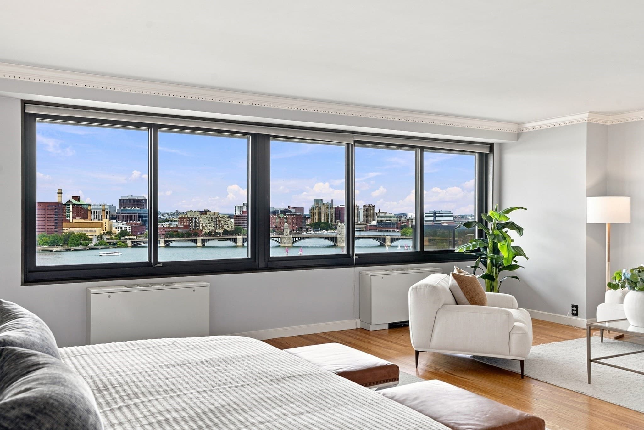 Condominium at 180 Beacon Street, Boston MA 02116, photo 19 of 42