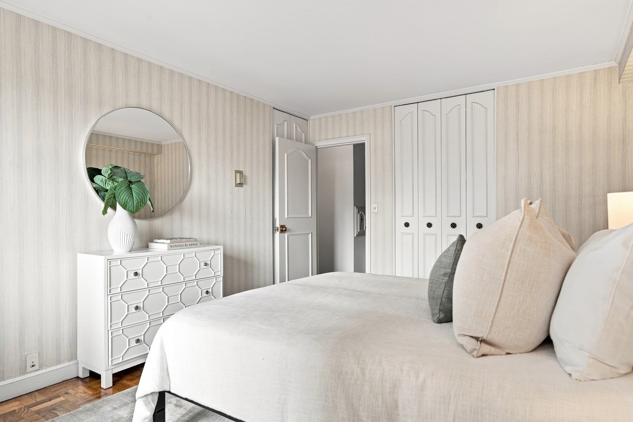 Condominium at 180 Beacon Street, Boston MA 02116, photo 29 of 42