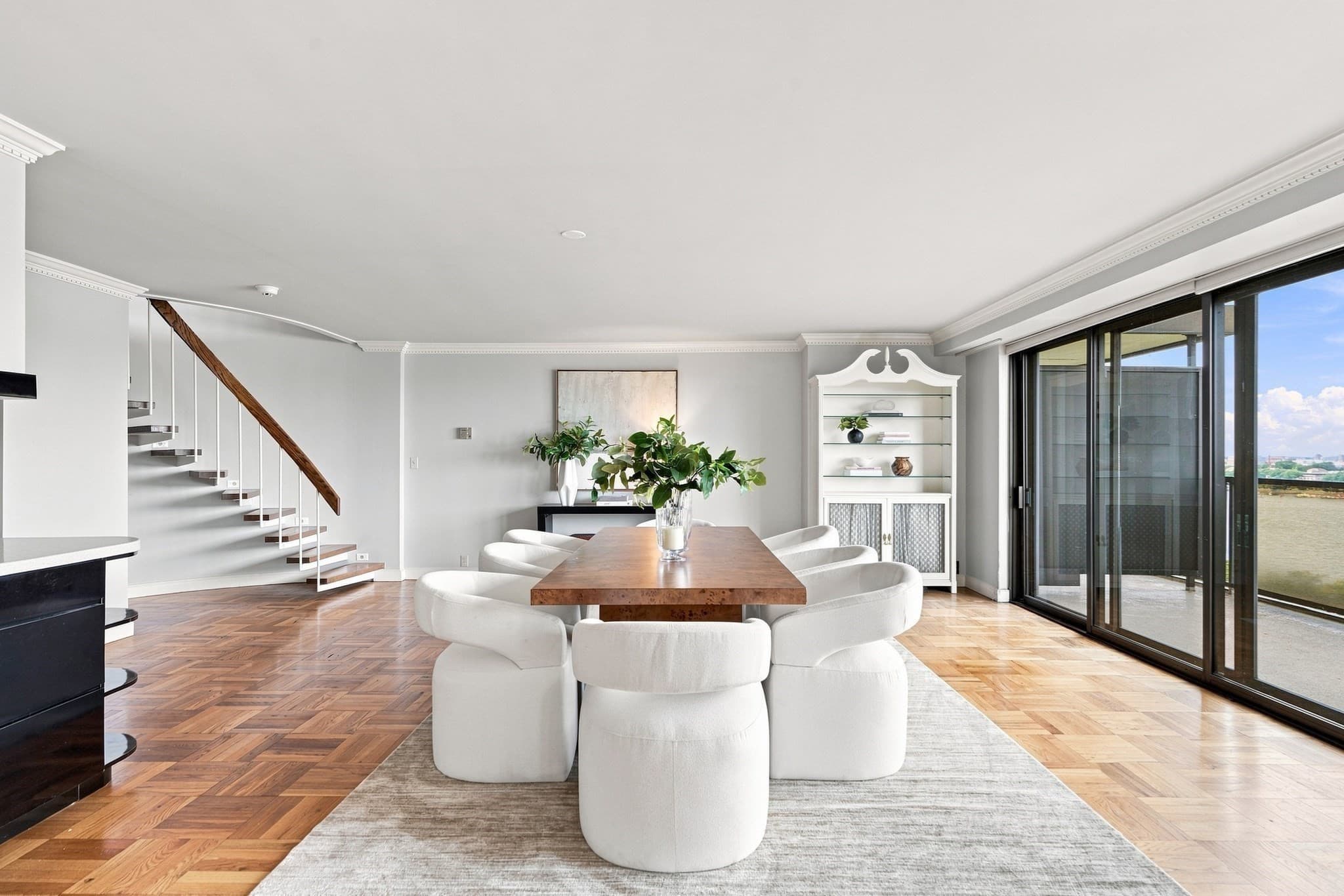 Condominium at 180 Beacon Street, Boston MA 02116, photo 8 of 42